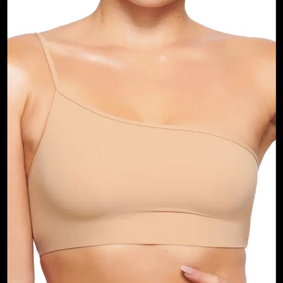 SKIMS Other - SKIMS FITS EVERYBODY ONE SHOULDER BRALETTE in Clay